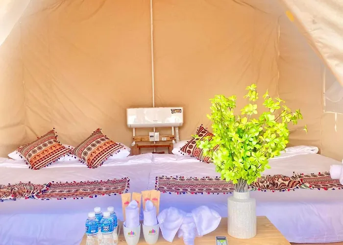Khách sạn Suly's Village 3*